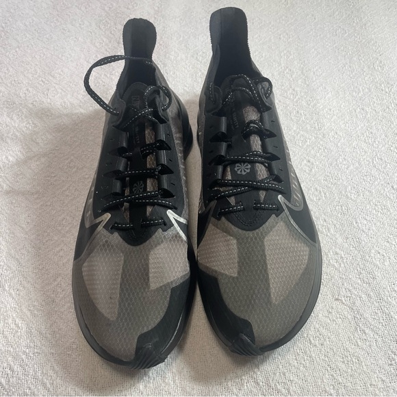 nike running gravity zoom